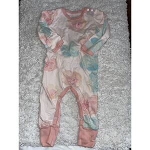 Burt’s Bees Baby Sz. 6/9 Month One Piece Romper. Cute
